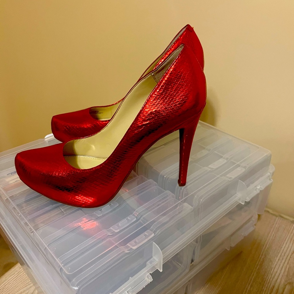 Designer 5 Inch heels Excellent condition like new